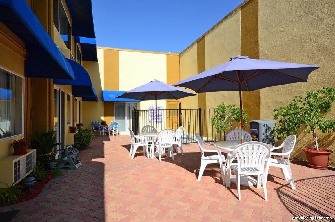 Best Western Canoga Park Motor Inn Los Angeles Exterior photo